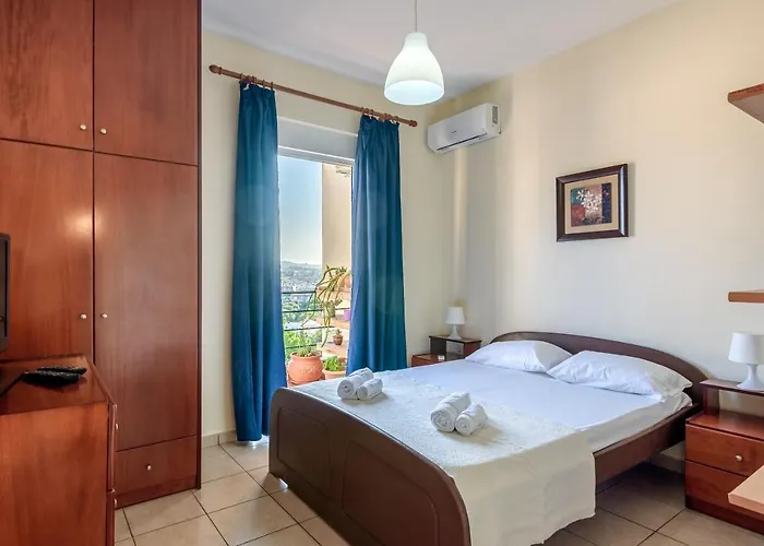 Golden Beach Hill Apartments
