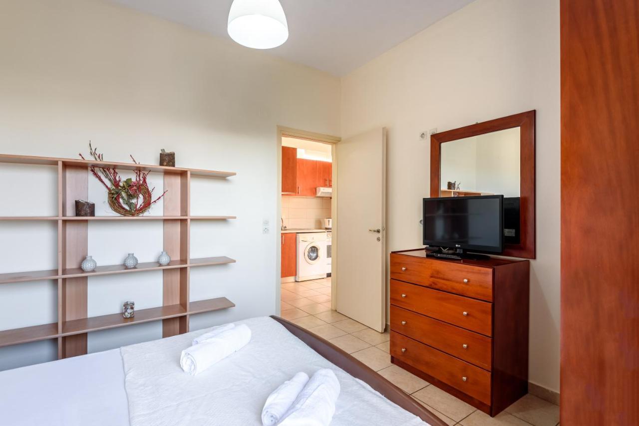 Golden Hill Apartament Kato Daratso